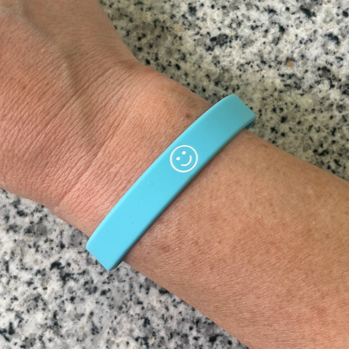 Herzlein® Armbändchen "Smiley" in Hellblau