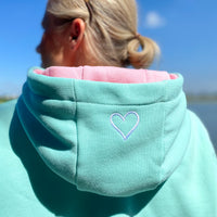 Herzlein® Hoodie für Damen Damenhoodie Kapuzenpullover aus Baumwolle mit Stick "Strand Meer Sonne" in Mint Grün