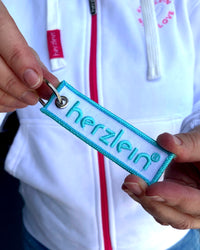 Herzlein® Schlüsselanhänger HAPPY in Weiß