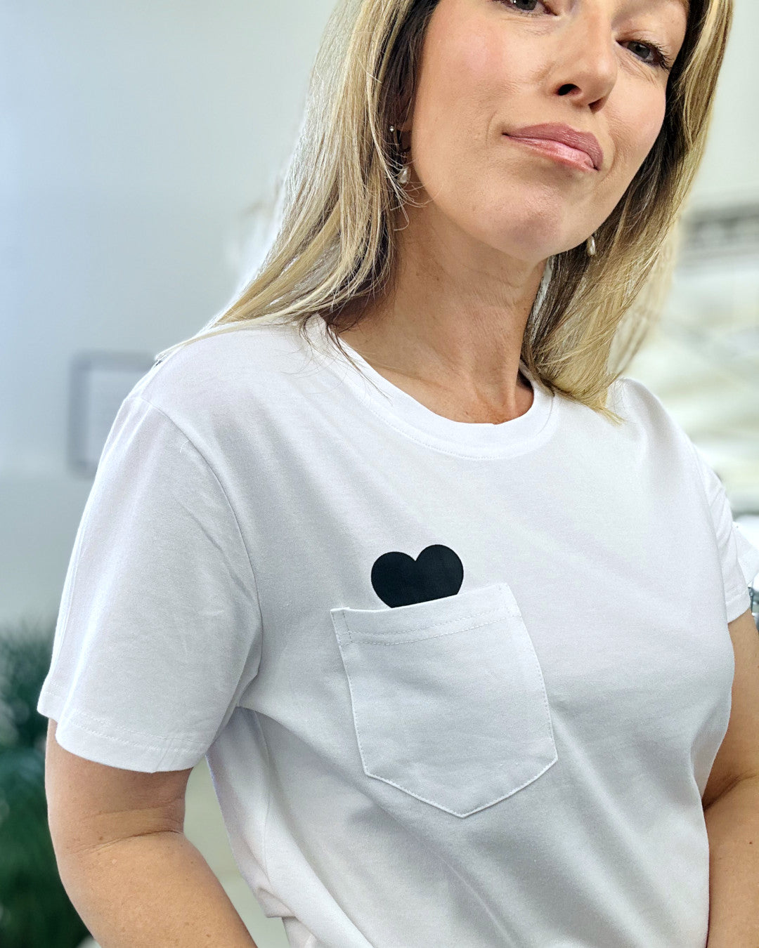 Herzlein® T-Shirt Essentials - "Herz in der Tasche"