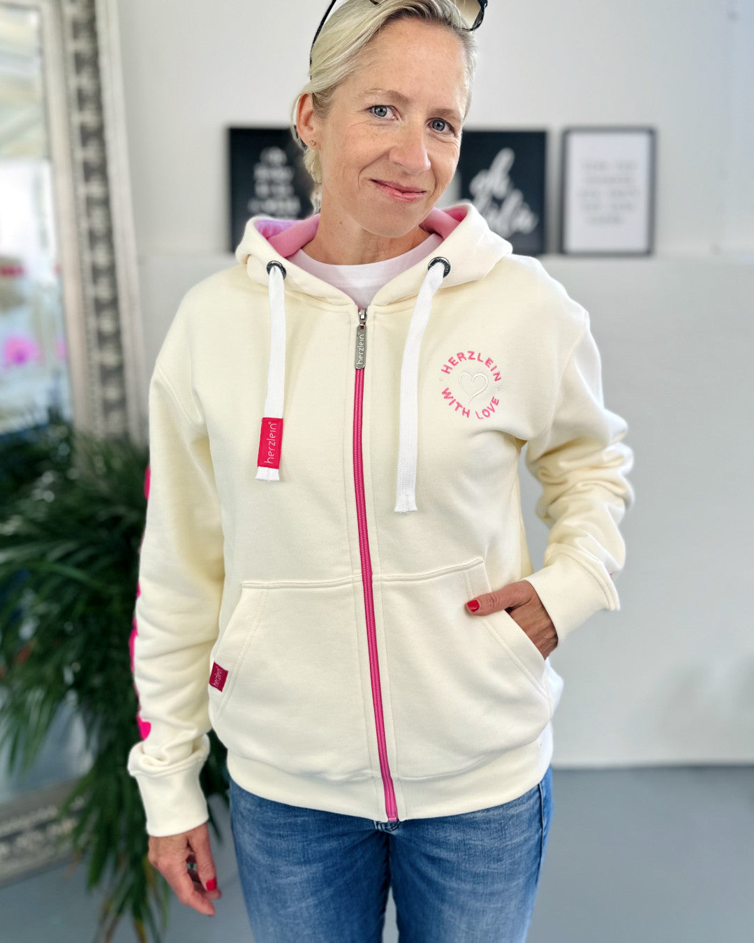 Herzlein® Sweatjacke "Feel Good" in Creme