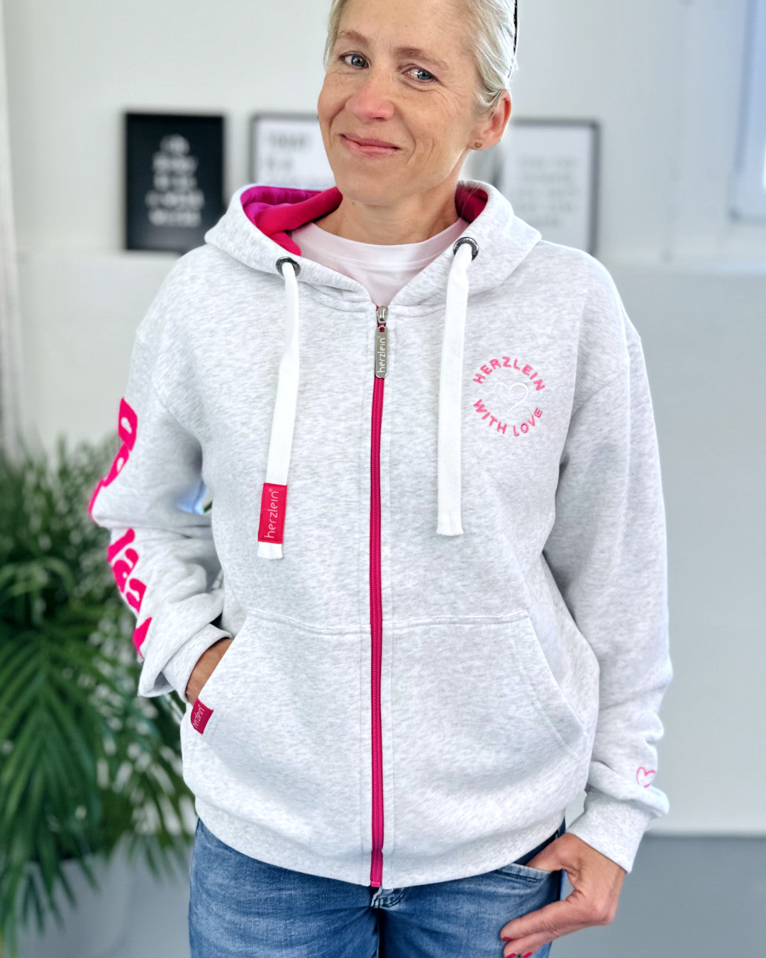 Herzlein® Sweatjacke "Feel Good" in meliertem Hellgrau