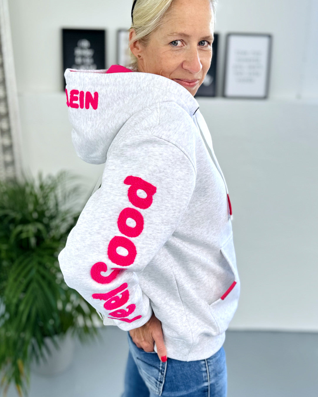 Herzlein® Sweatjacke "Feel Good" in meliertem Hellgrau