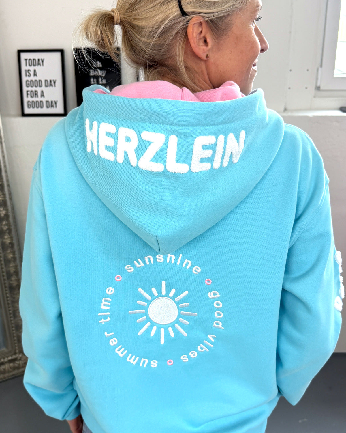 Herzlein® Sweatjacke "Summer Love" in Himmelblau