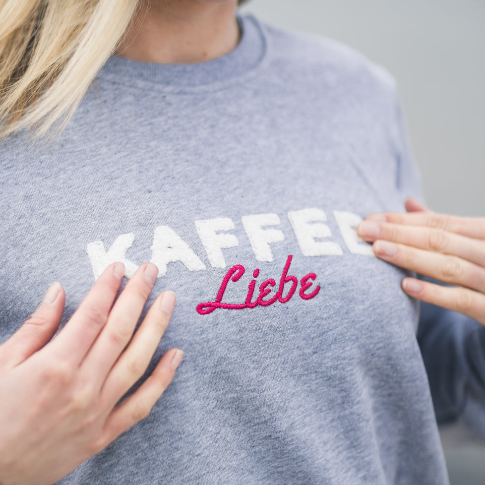 Herzlein® Sweatshirt "KAFFEE LIEBE" in Grau meliert