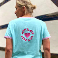 Herzlein® T-Shirt für Damen mit 3D Stick "Good Vibes" Damenshirt mit Herz Shirt aus Baumwolle in Mint Grün mit Rosa