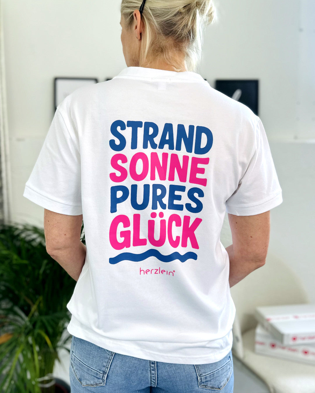 Herzlein® T-Shirt "Strand Sonne Pures Glück" in Weiß