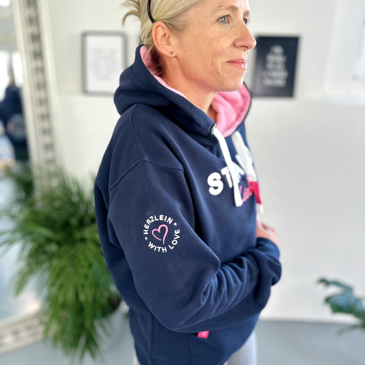 Herzlein Hoodie Srandliebe in Navy Blau Kapuzenpullover aus Baumwolle strand und meer