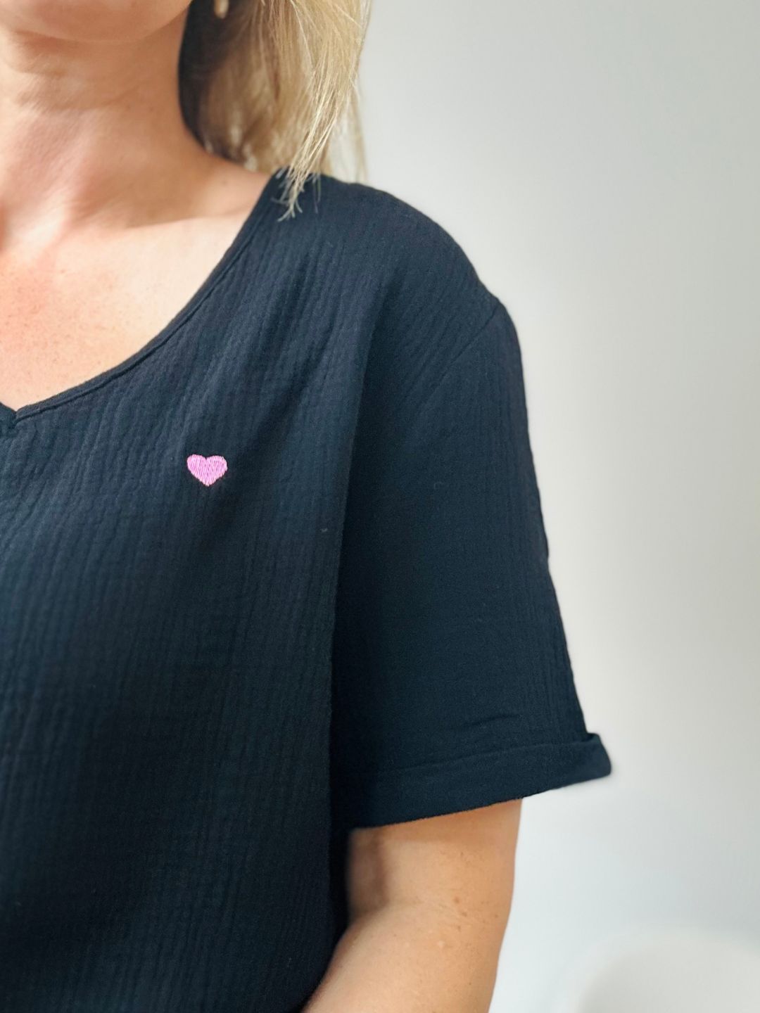 Herzlein® Musselin Shirt mit "Herzchen-Stick" in Schwarz
