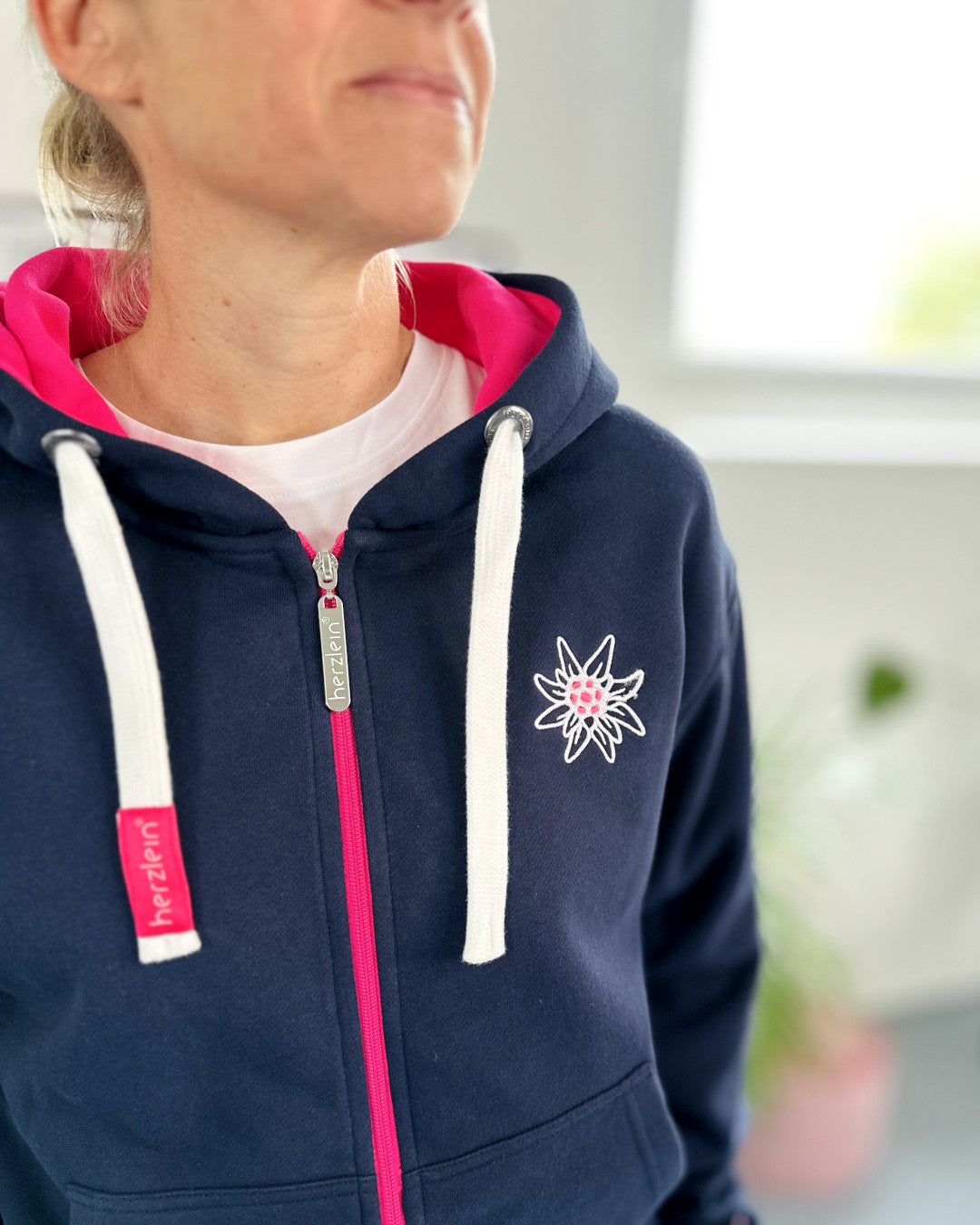 Herzlein® Sweatjacke "Alpenliebe" in Navy Blau