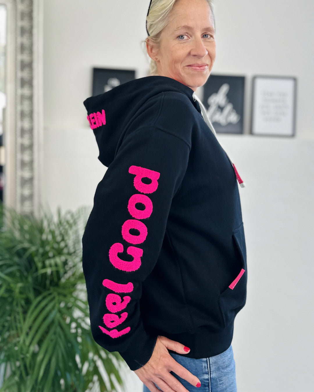 Herzlein® Sweatjacke "Feel Good" in Schwarz