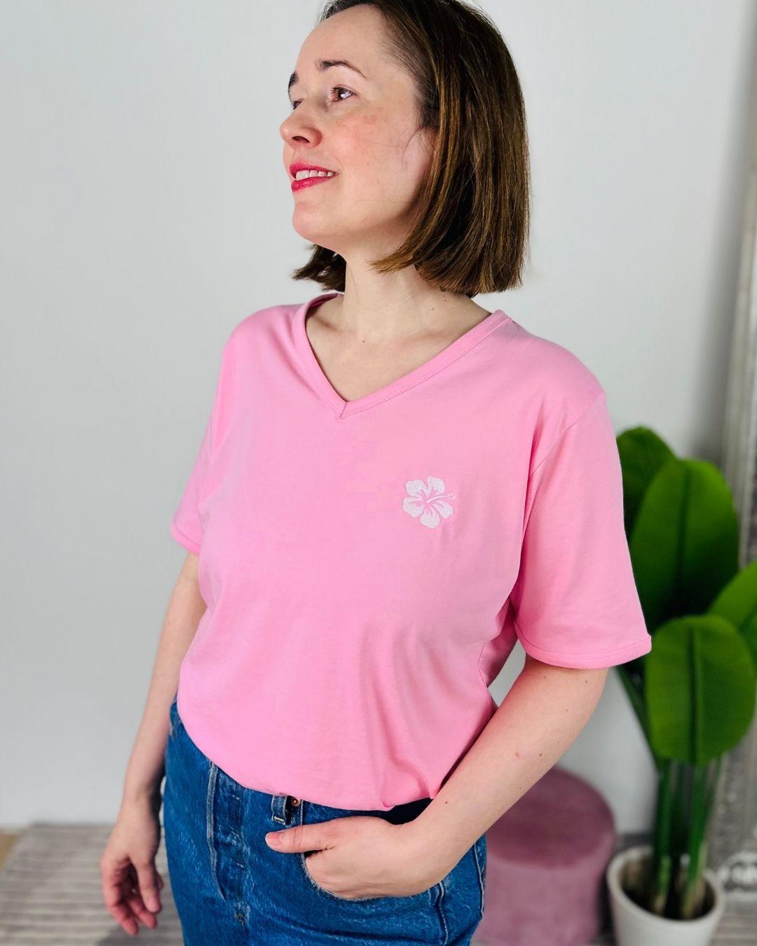Herzlein_T-Shirt_Hibiskus_in_Rosa