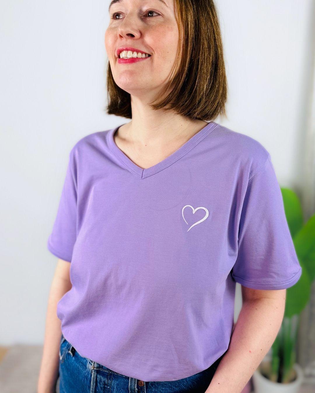 Herzlein® T-Shirt mit "Herzchen-Stick" in Lavendel