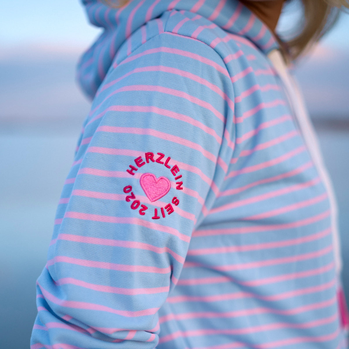 Herzlein® Hoodie mit Streifen - Hellblau / Rosa