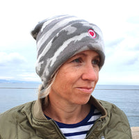 Herzlein® Beanie Mütze Strickmütze mit Umschlag und edlem Herzchen Stick für Damen Frauen Mädchen