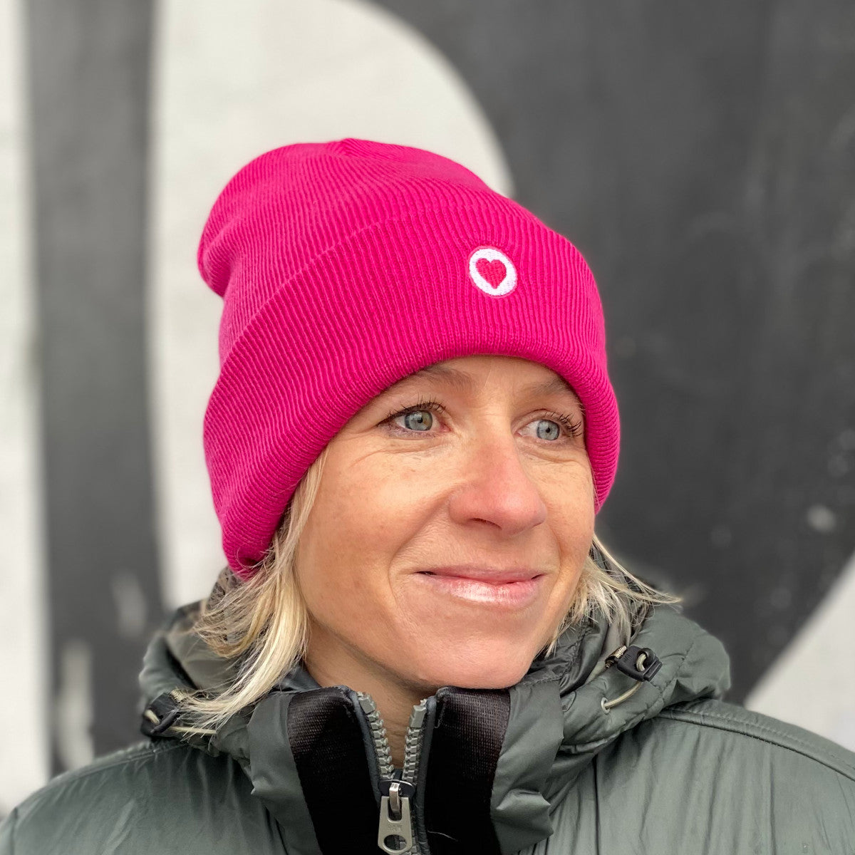 Herzlein® Mütze mit Umschlag in Fuchsia