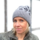 Herzlein® Kaschmir Mütze mit Leoprint in Grau
