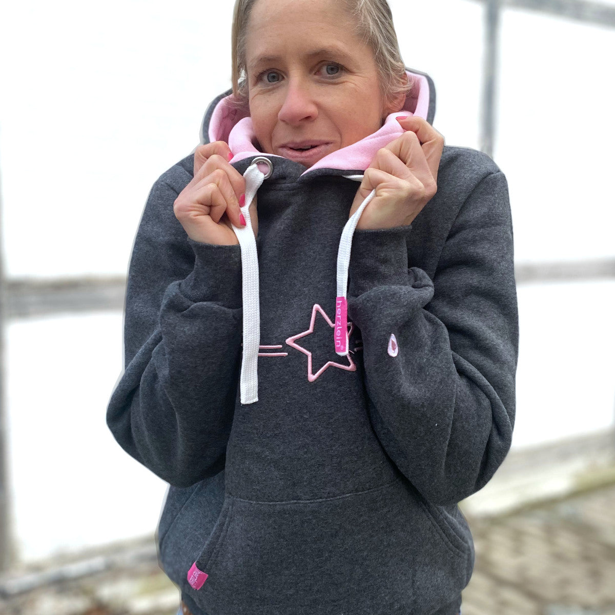 Herzlein® Hoodie in Dunkelgrau - STAR Kapuzenpulli Kapuzenpullover für Damen Baumwolle