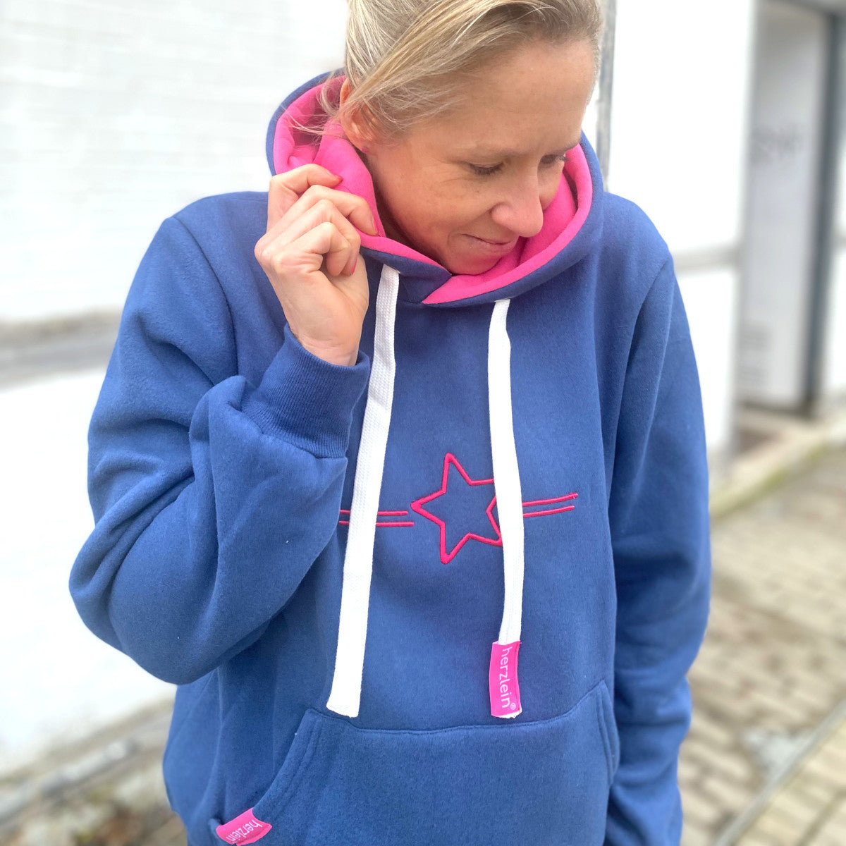 Herzlein® Hoodie in Navy Blau - STAR