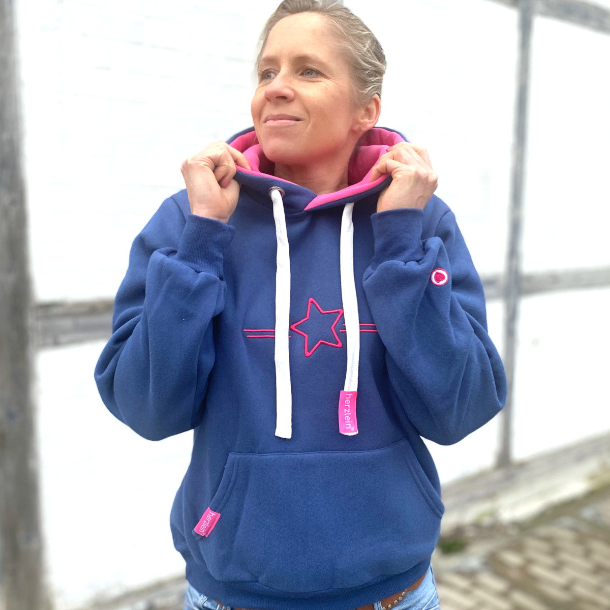 Herzlein® Hoodie in Navy Blau - STAR
