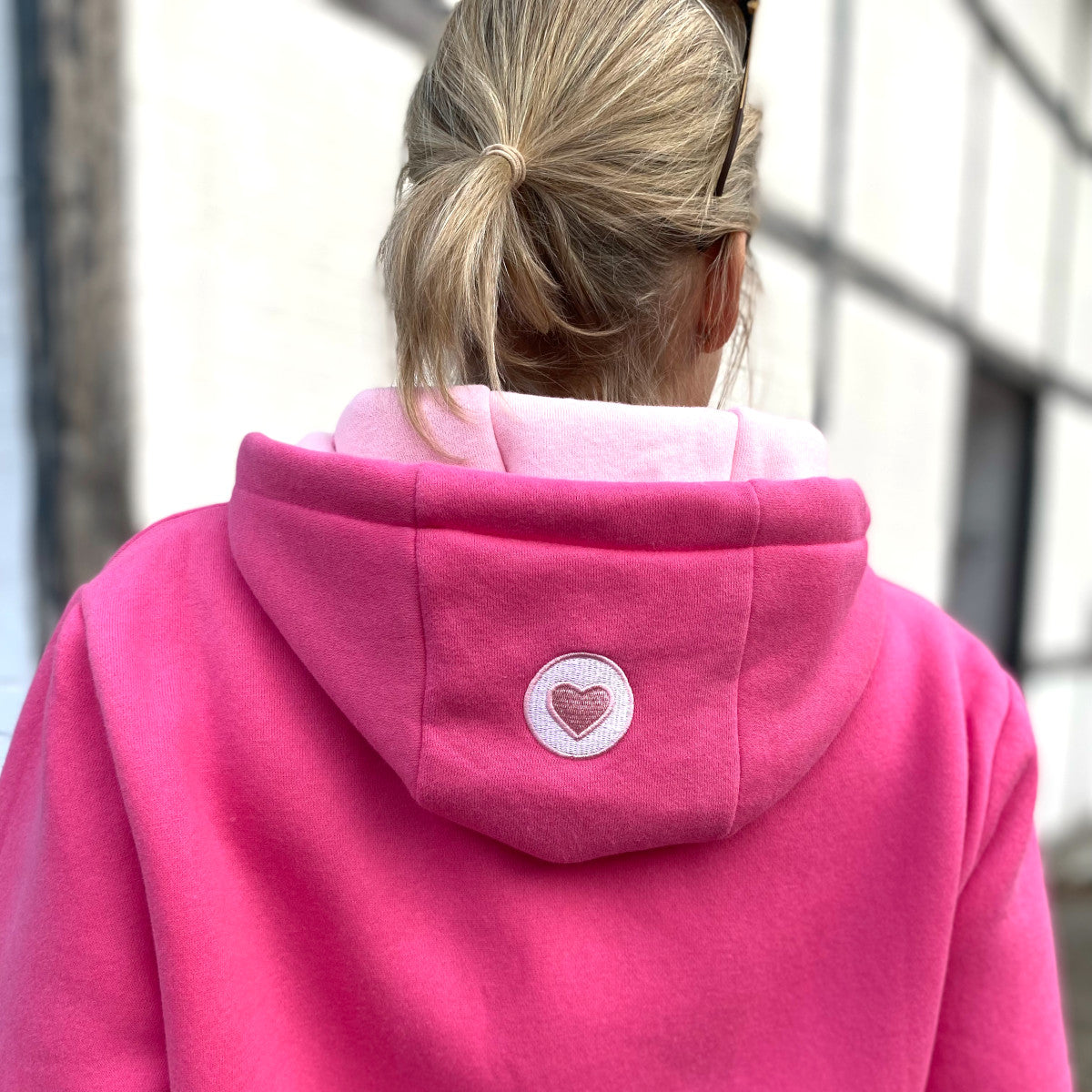 Herzlein® Hoodie in Pink - LOVE
