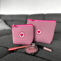 Süße Herzlein® Tasche Täschchen Kulturbeutel Kulturtasche aus Neopren mit Herz Herzchen Stick