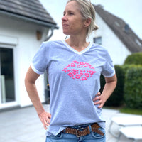Herzlein® T-Shirt "Leo Lips" in Hellgrau Grau Weiss meliert mit Pink aus Baumwolle Shirt für Damen
